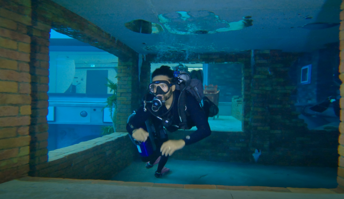 Deep Dive Dubai Challenges the Deepest Pool in the World